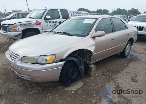 1998 Toyota Camry Le из США, поврежденный, VIN 4T1BG22K0WU248910